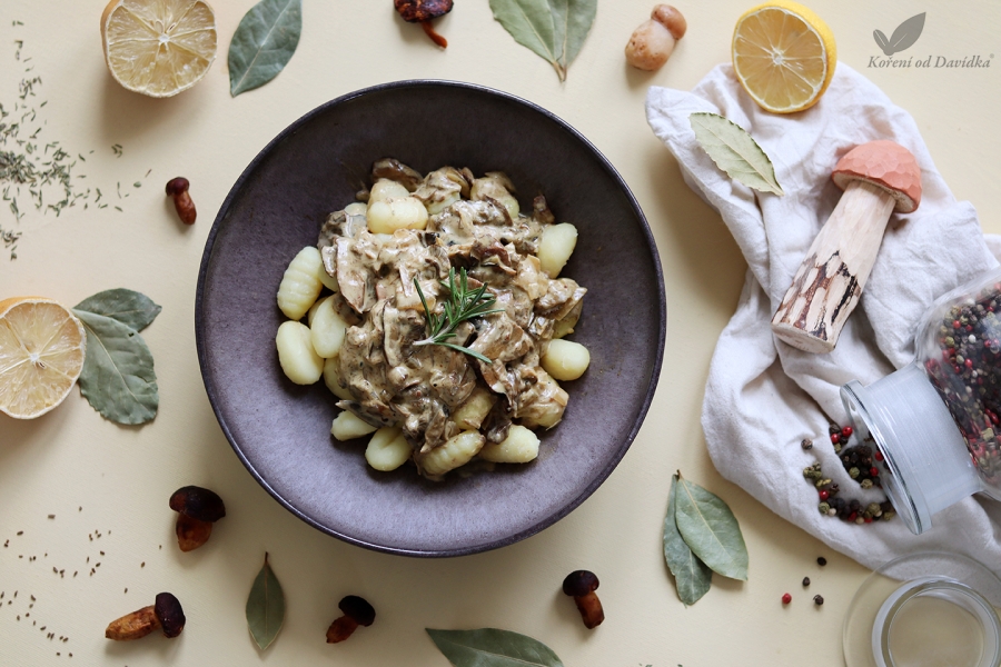 Gnocchi s houbovou omáčkou