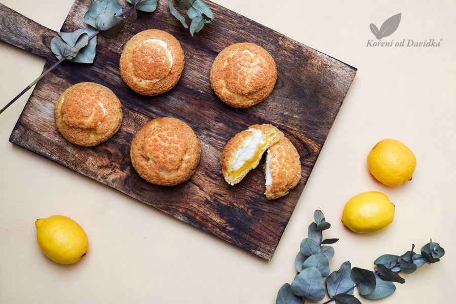  Choux se smetanovým krémem a lemon curd